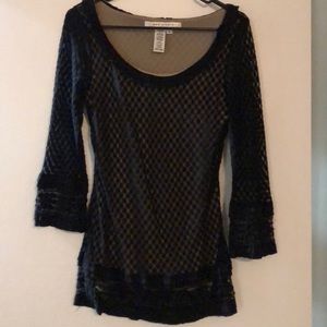 Lacey long sleeve shirt